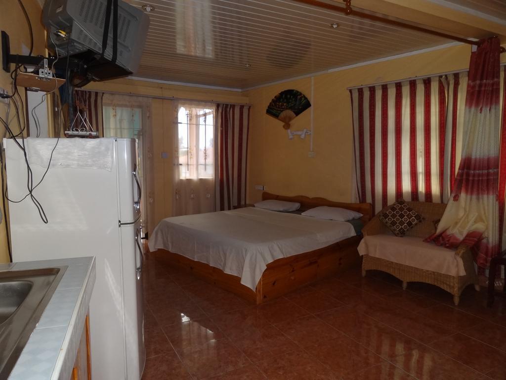 Son House Studio Flic en Flac Экстерьер фото