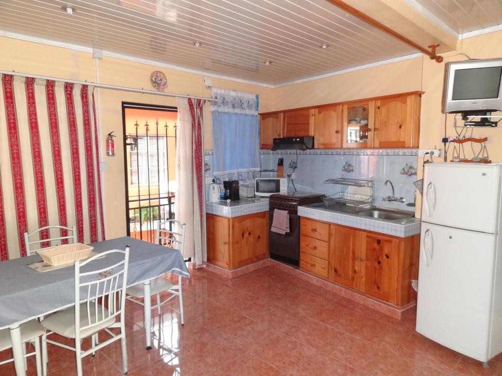 Son House Studio Flic en Flac Экстерьер фото