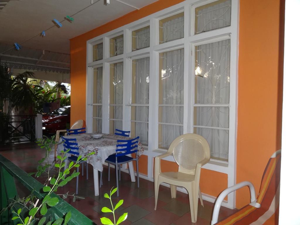 Son House Studio Flic en Flac Экстерьер фото