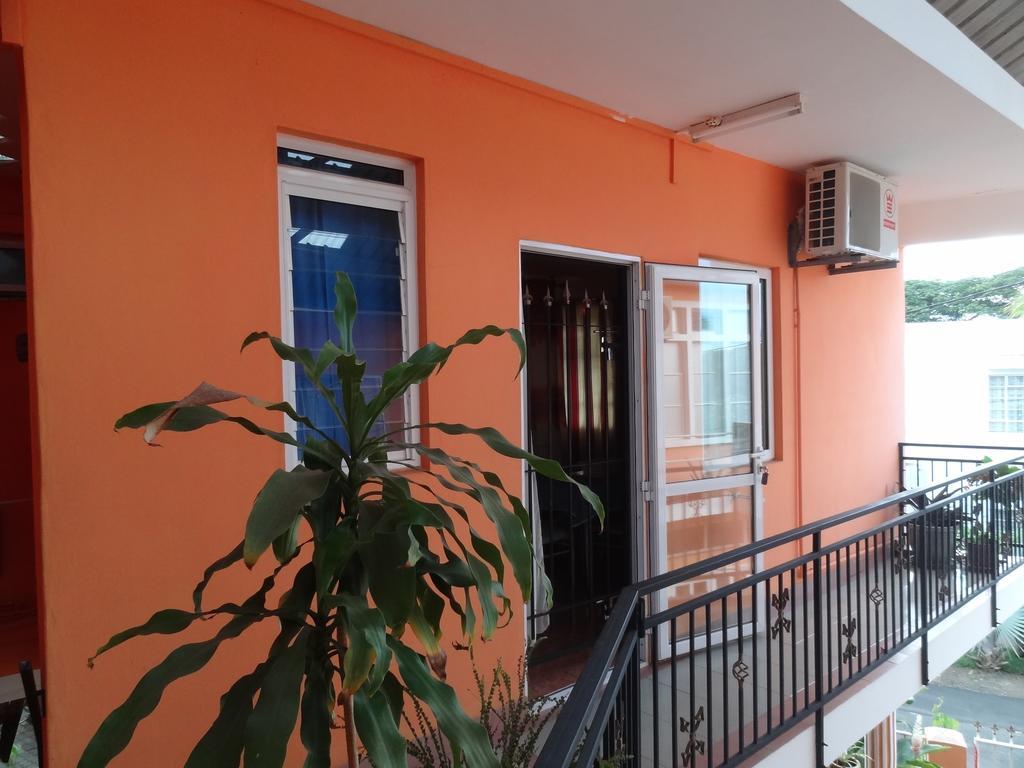 Son House Studio Flic en Flac Экстерьер фото